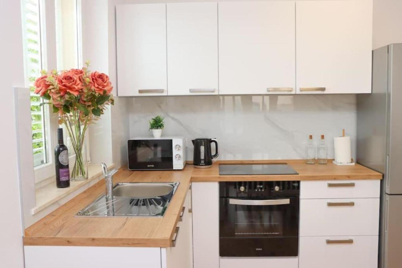New Roko Zvekovica -cavtat,near Dubrovnik Airport Apartment *