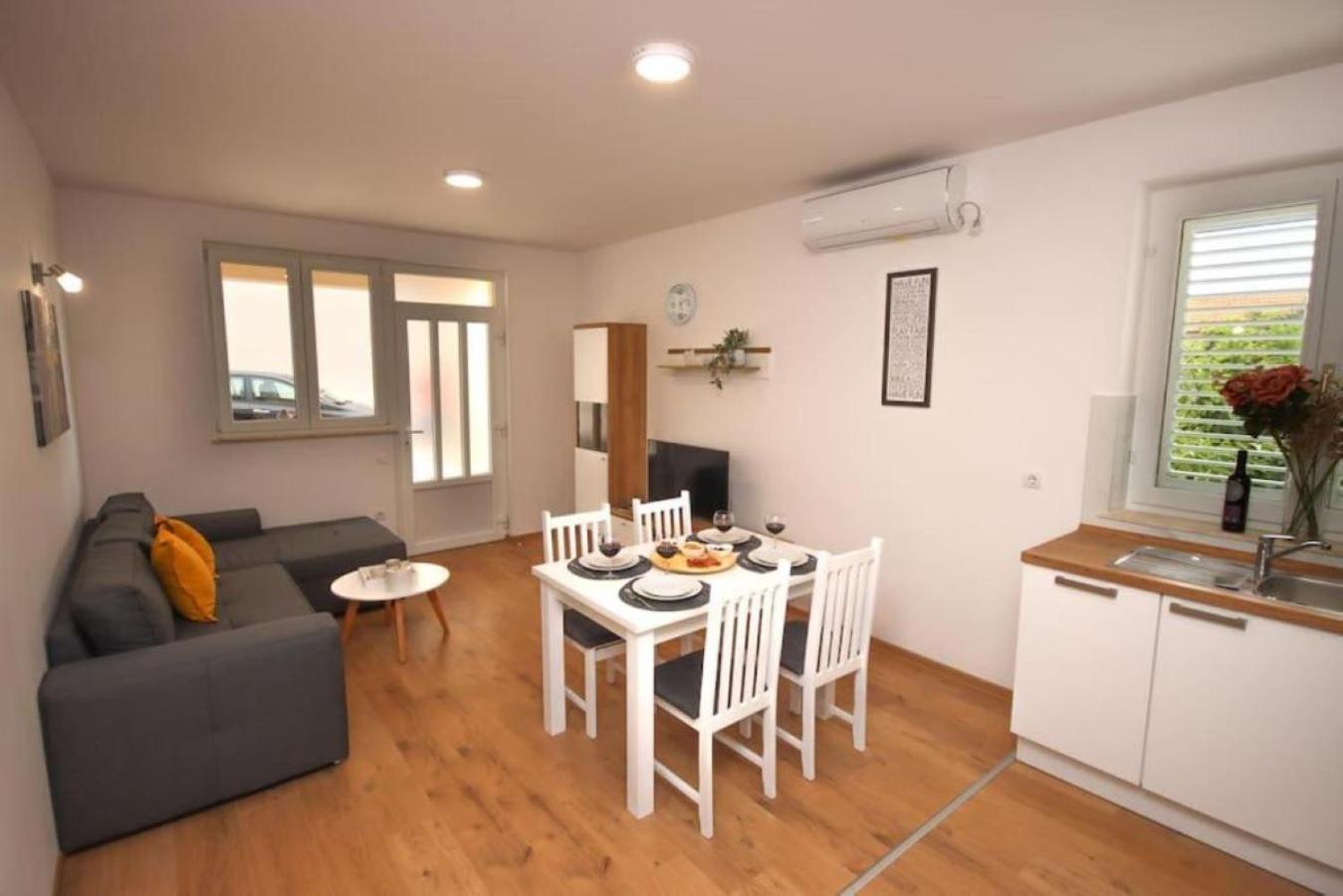 Apartment New Roko Zvekovica -cavtat,near Dubrovnik Airport *
